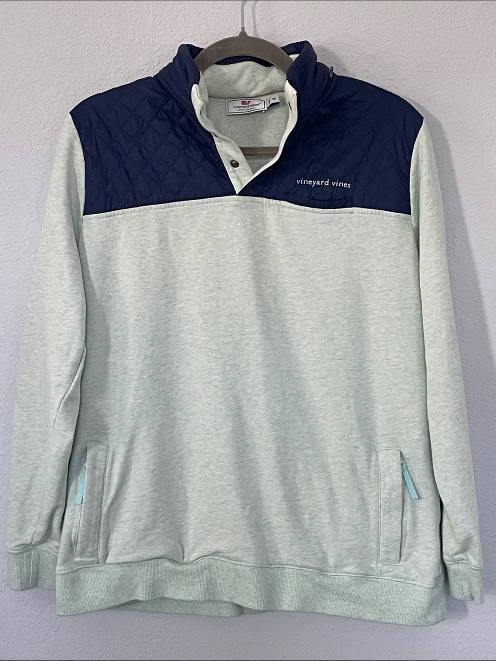 Vineyard Vines Women’s M Quilted Yoke Pullover Sweatshirt Mint Green Navy Hood